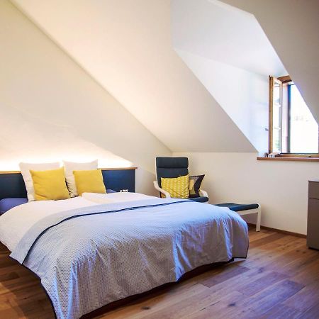 シュブル Aux Trois Soleils Bed & Breakfast エクステリア 写真